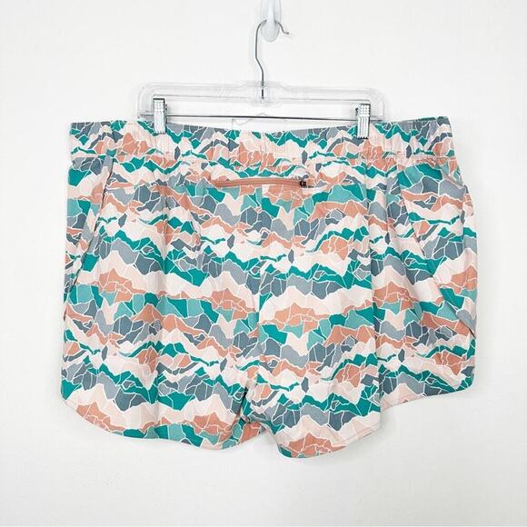 NWT THE NORTH FACE Class V Shorts Porcelain Green Mountain Camo Print 3X Shorts - Picture 6 of 6